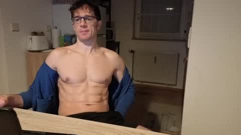 Snapshot of f24570a chatting on February 4, 9:10 pm Mick online show from February 4, 9:10 pm