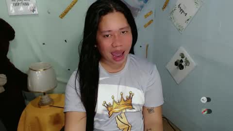 Snapshot of f3ckdollucy chatting on February 7, 3:24 am yanna online show from February 7, 3:24 am