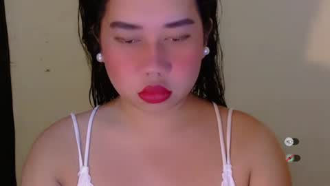 Snapshot of f3ckdollucy chatting on September 11, 8:59 am yanna online show from September 11, 8:59 am