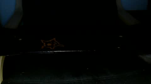 HotBlondeKinkster online show from December 31, 11:28 pm