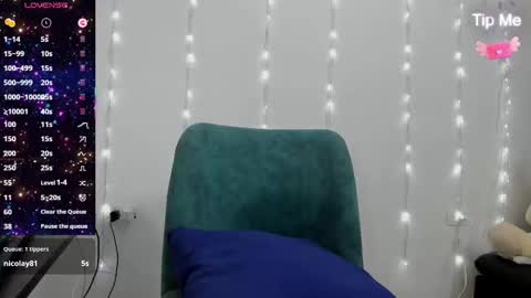 Snapshot of faberdubois1 chatting on September 15, 10:11 pm camila online show from September 15, 10:11 pm