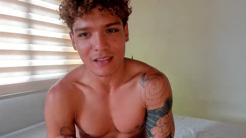 Snapshot of fabrizio_amery chatting on December 1, 7:38 pm - A N D E R online show from December 1, 7:38 pm