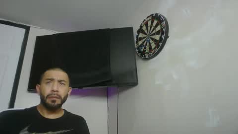 Mark online show from December 3, 9:21 am