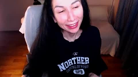 Elli  online show from June 21, 12:28 am