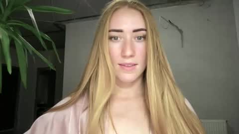 fairy_face online show from September 11, 8:54 pm
