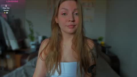 Snapshot of fairy_lele chatting on March 11, 8:30 am fairy_lele online show from March 11, 8:30 am