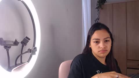 fairylatin online show from February 22, 1:24 pm
