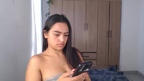 fairylatin online show from February 18, 9:09 pm