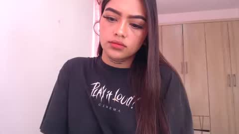 fairylatin online show from February 7, 1:43 pm