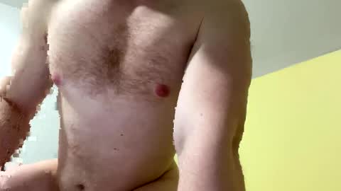 Snapshot of faizerback chatting on December 14, 2:22 am so horny make me cum online show from December 14, 2:22 am