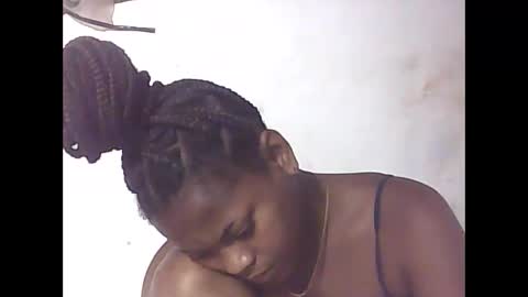 falielyse online show from October 22, 8:17 am