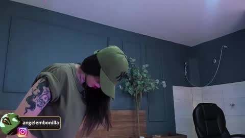 Megan    630  1330 -5 online show from October 6, 12:12 pm