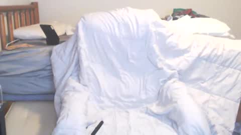 Snapshot of fanfriction chatting on February 14, 2:28 am Fan Friction online show from February 14, 2:28 am