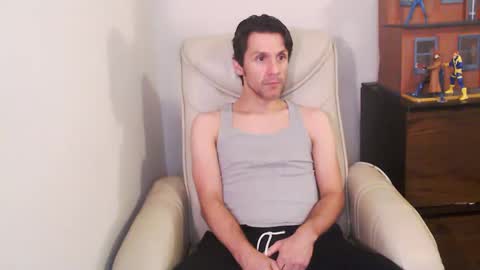Snapshot of fanfriction chatting on September 15, 9:27 pm Fan Friction online show from September 15, 9:27 pm
