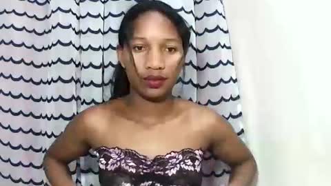 faniriah27 online show from September 30, 7:02 pm