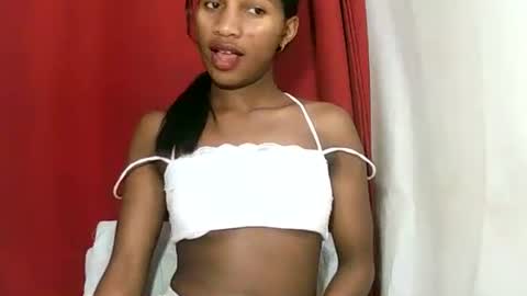 faniriah27 online show from October 2, 7:45 pm