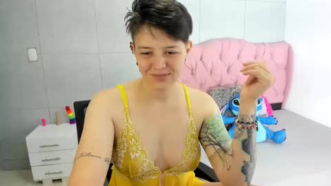 Snapshot of fanny_18 chatting on September 19, 4:16 am FANNY online show from September 19, 4:16 am