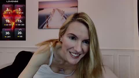Snapshot of fanny_posy chatting on February 27, 1:52 am Fanny online show from February 27, 1:52 am