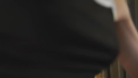 Eva online show from October 31, 1:39 am