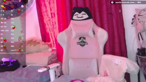 Snapshot of fantasma_gei chatting on December 17, 4:21 pm  Fantasma.  online show from December 17, 4:21 pm