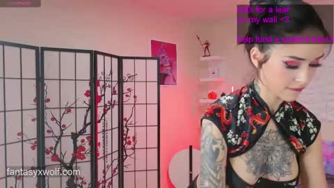 Snapshot of fantasyxwolf chatting on September 15, 1:40 am River online show from September 15, 1:40 am