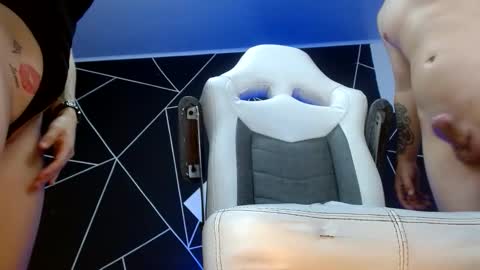 fari online show from November 22, 9:45 pm