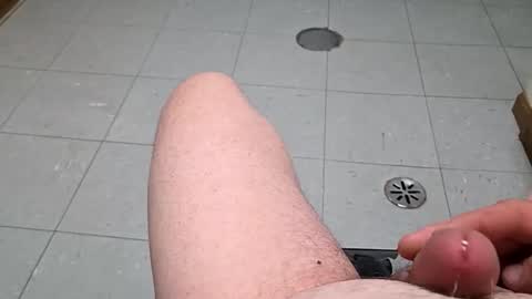 farmalllover online show from April 14, 8:12 pm