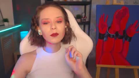 Fascinating   Eyes online show from December 14, 7:36 pm