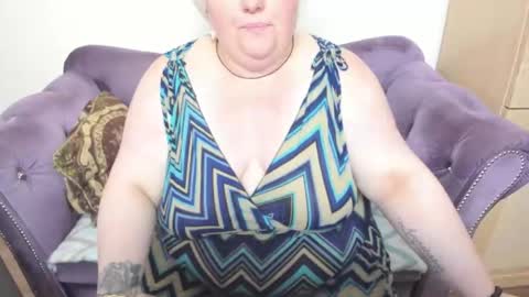 fashiona online show from October 11, 12:37 am