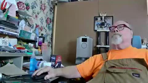 Fred. online show from February 2, 9:23 pm