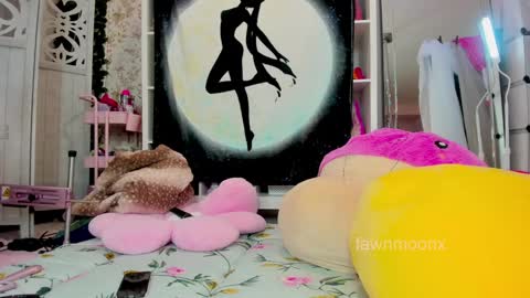 Snapshot of fawnmoonx chatting on February 8, 10:39 am fawnmoonx online show from February 8, 10:39 am