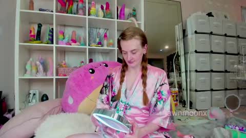 Snapshot of fawnmoonx chatting on December 20, 4:20 am fawnmoonx online show from December 20, 4:20 am