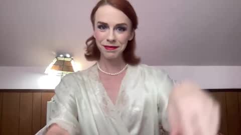 Snapshot of fayeholloway chatting on December 3, 1:36 am Faye Holloway online show from December 3, 1:36 am