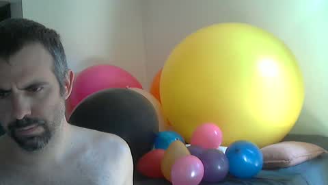 Snapshot of fedeglobos chatting on January 4, 6:09 pm fedeGLOBOS online show from January 4, 6:09 pm
