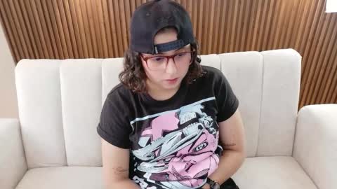 Feelena online show from February 9, 5:38 pm