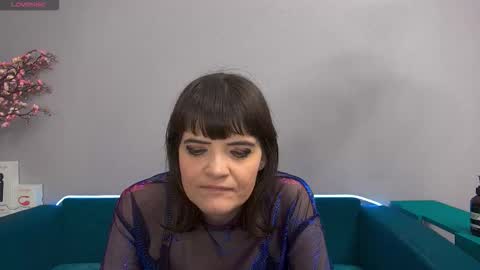 Laura online show from October 5, 11:12 pm