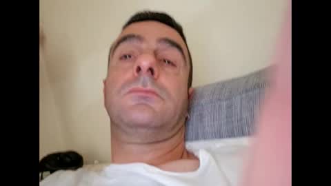 Ayaklar ve oraplar online show from October 6, 12:45 pm
