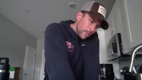 Ethan Slayher online show from April 30, 10:36 pm