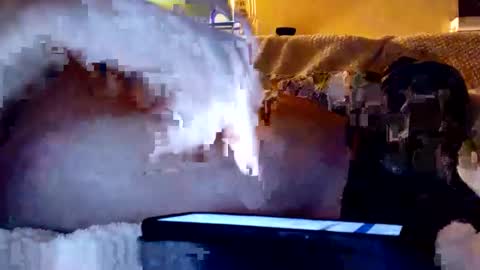 Max online show from December 4, 10:42 pm