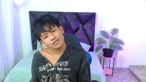 Snapshot of feliix18 chatting on September 9, 8:09 pm Felix online show from September 9, 8:09 pm