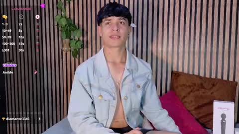 felipe_boy_18 online show from September 27, 4:43 am