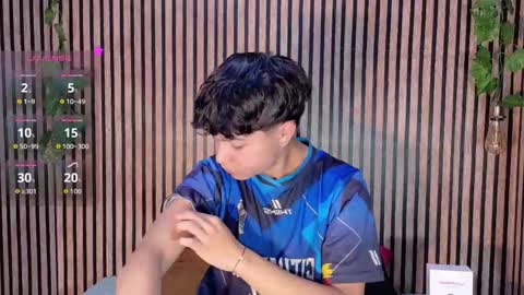 felipe_boy_18 online show from October 3, 3:04 am