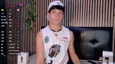 felipe_boy_18 online show from September 26, 4:42 am