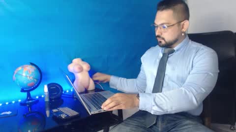 Snapshot of felipe_quiroz1 chatting on September 11, 12:17 pm FELIPE QUIROZ online show from September 11, 12:17 pm