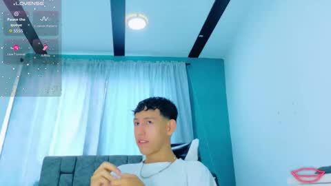 felipehotgonzalez online show from December 15, 12:56 pm