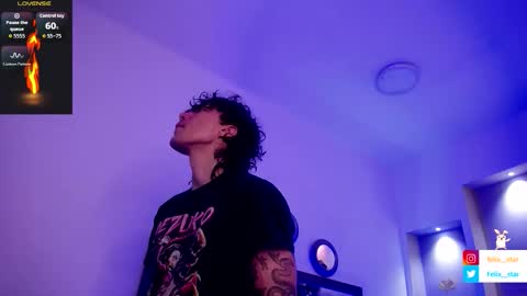 Felix  online show from November 19, 8:07 pm