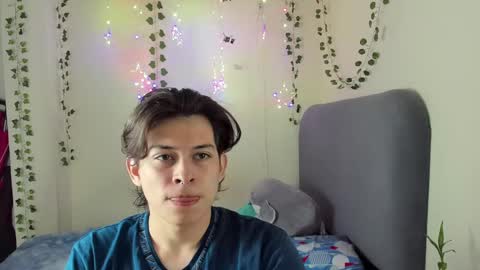 Snapshot of felix_leex chatting on February 15, 7:50 pm Felix leex online show from February 15, 7:50 pm
