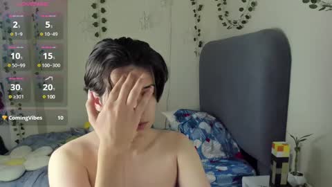 Snapshot of felix_leex chatting on December 29, 10:23 am Felix leex online show from December 29, 10:23 am