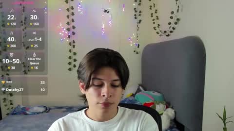 Snapshot of felix_leex chatting on February 12, 10:48 pm Felix leex online show from February 12, 10:48 pm