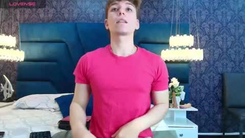 Femboy Max online show from January 15, 12:03 pm